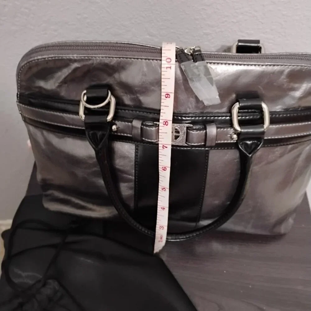 Gianni Bernini Crackled GunMetal Leather Hand/Crossbody Full Zip Around NWOT - Picture 9 of 11
